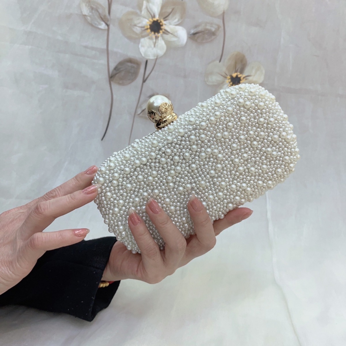 Luxury Bags Store - 高級ウェディングイブニングドレスバッグチェーンショルダーバッグ女性のパール財布女性のパーティーハンドバッグファッションデザイナーブランド財布
