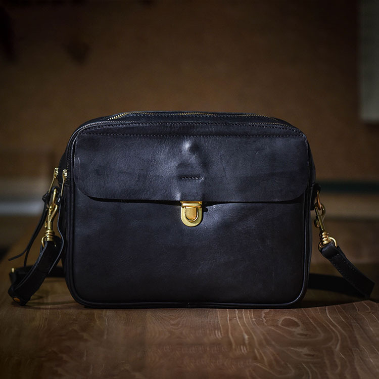 Luxury Bags Made In China - 2025 レトロメンズ手作り多層クロスボディバッグヘッド層牛革の質感通勤男性のメッセンジャーデザイナー高級バッグ