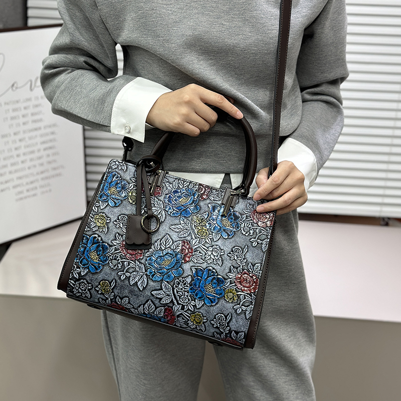 ヴィンテージ3Dエンボス加工花柄トートバッグ高級静音PUサッ - Quiet Luxury Bags Tote のレビューと価格