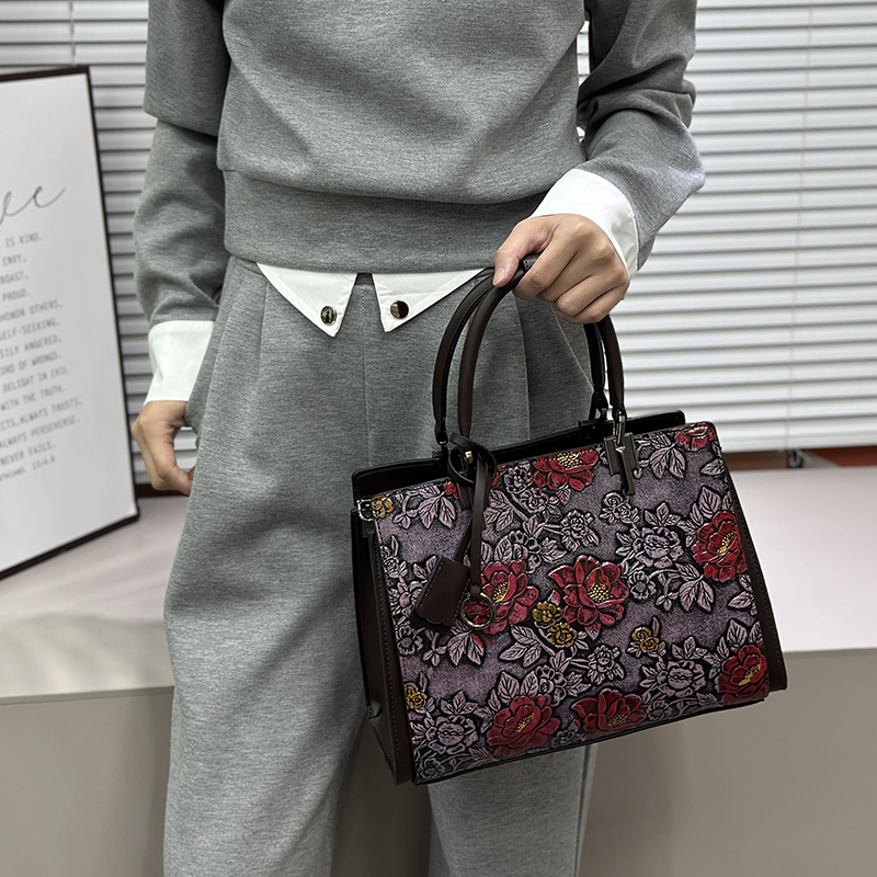 ヴィンテージ3Dエンボス加工花柄トートバッグ高級静音PUサッ - Quiet Luxury Bags Tote のレビューと価格