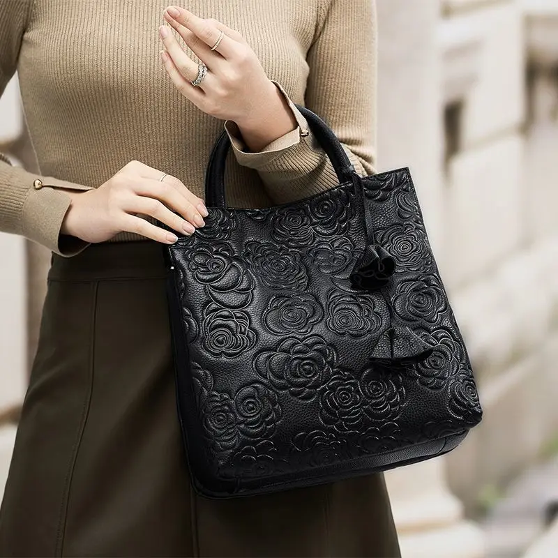 軽やかな高級感漂うエレガントなレトロ風レディース大容量花柄ハ - Luxury Bags That Are Vegan のレビューと価格