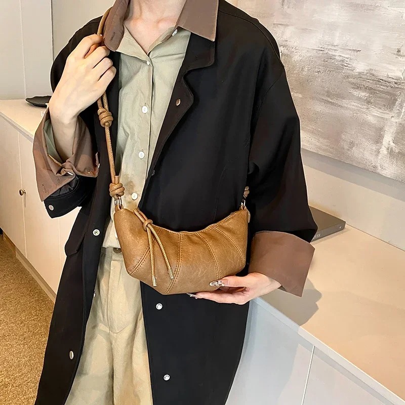 PUジッパーデザイナー高級餃子バッグ高品質ファッションレディ - Luxury Bags On Sales のレビューと価格