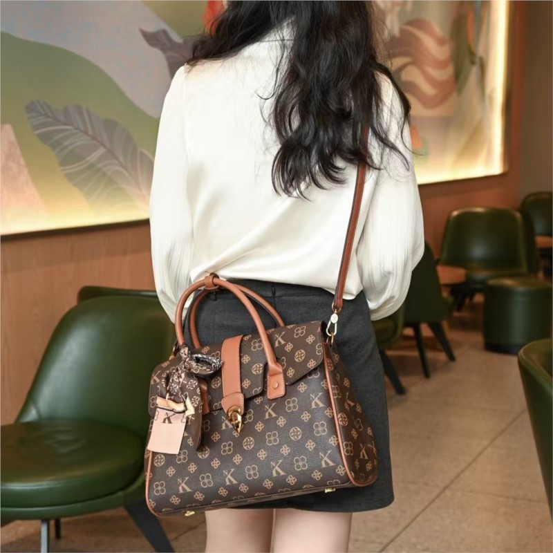ライト高級ブランドのレディースバッグ 2025 新しいファッ - Luxury Bag Collection のレビューと価格