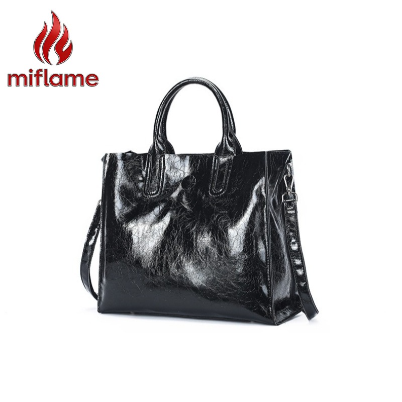 本革トートバッグ レディース 大容量ハンドバッグ トップハン - Quiet Luxury Bags Tote のレビューと価格